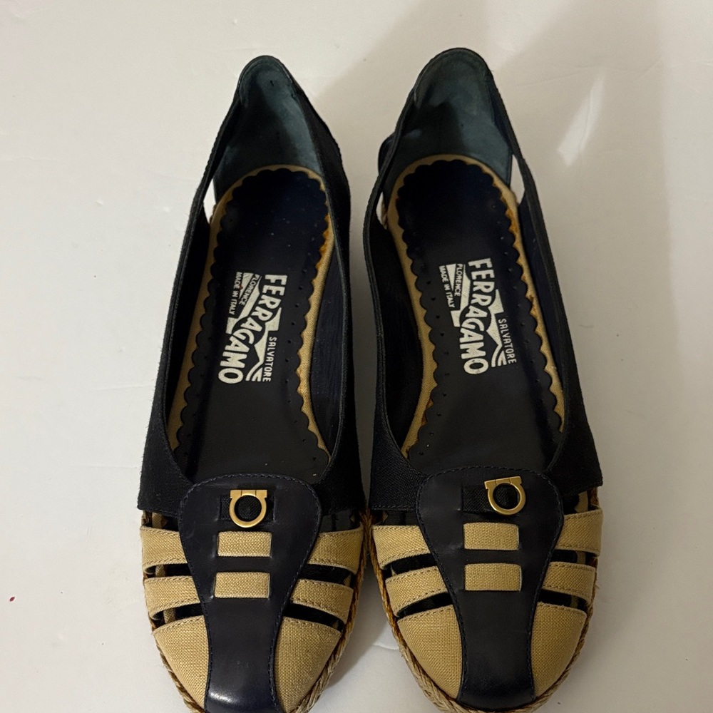 Salvatore Ferragamo Navy & Tan Flats, Size 7?